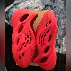 Yeezy Foam Runner Vermilion Sz 10 worn twice with OG box